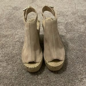 Kenneth Cole Brand New Wedge Sandals